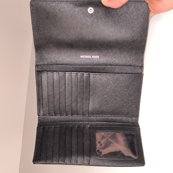 Michael Kors Jet Set Travel Large Trifold Wallet Saffiano Leather - Picture 3 of 7